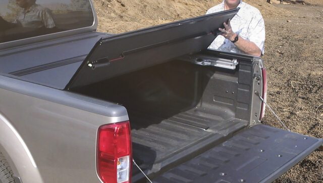 FrontierBAKFlipopen_tischer_laderaumabdeckung